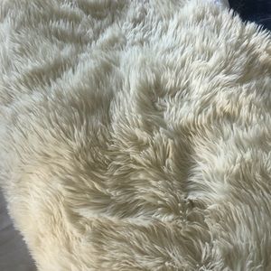faux fur blanket